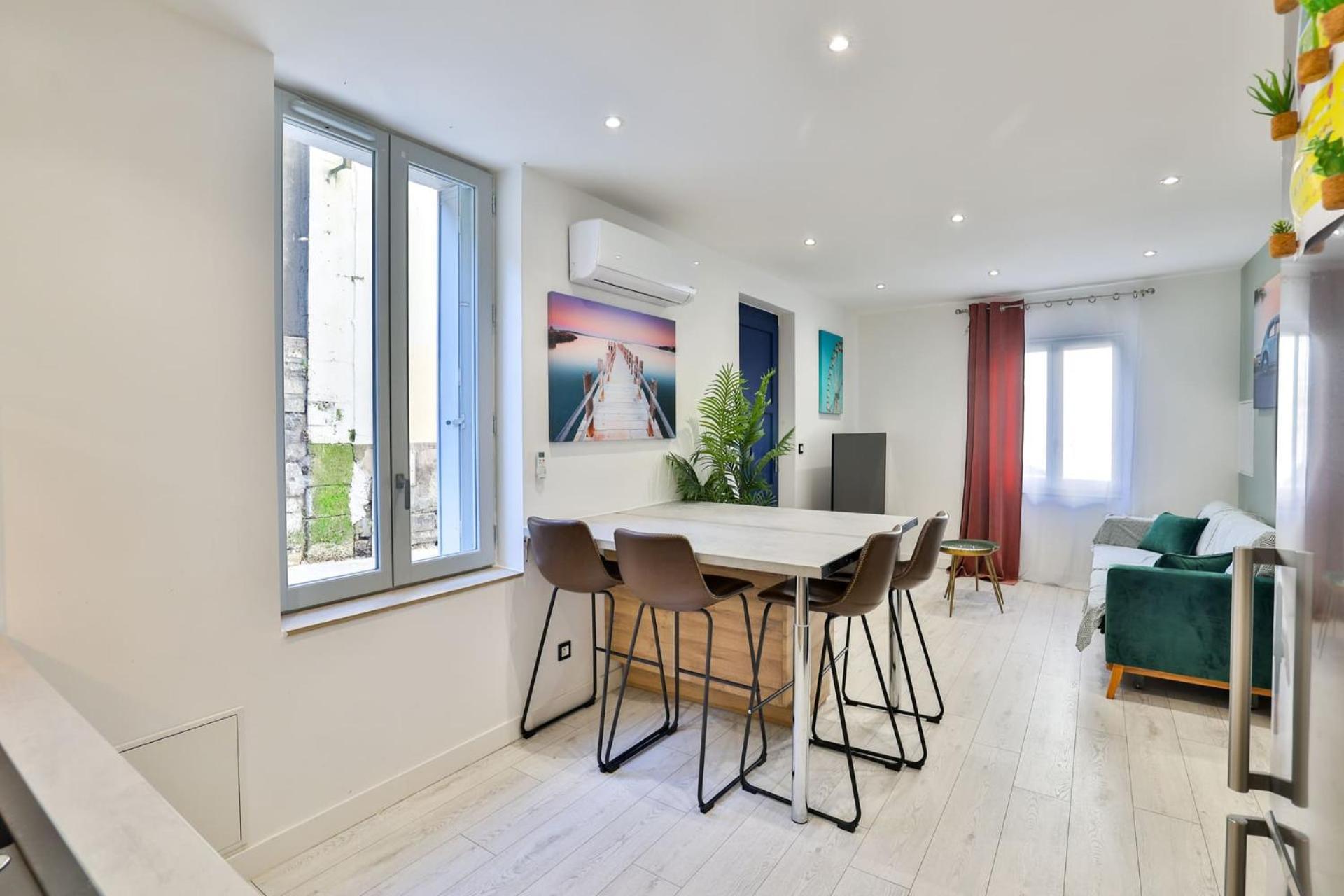 Le Lucien Eco-Appart'Hotel - Angouleme - Centre - Wifi - Parking Prive - Classe 4 Etoiles מראה חיצוני תמונה