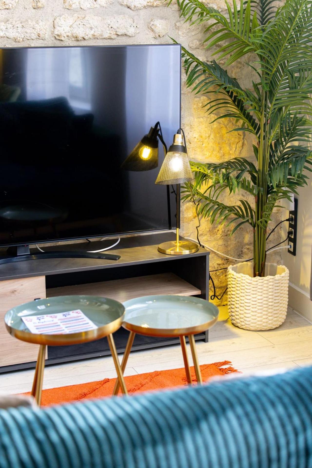 Le Lucien Eco-Appart'Hotel - Angouleme - Centre - Wifi - Parking Prive - Classe 4 Etoiles מראה חיצוני תמונה