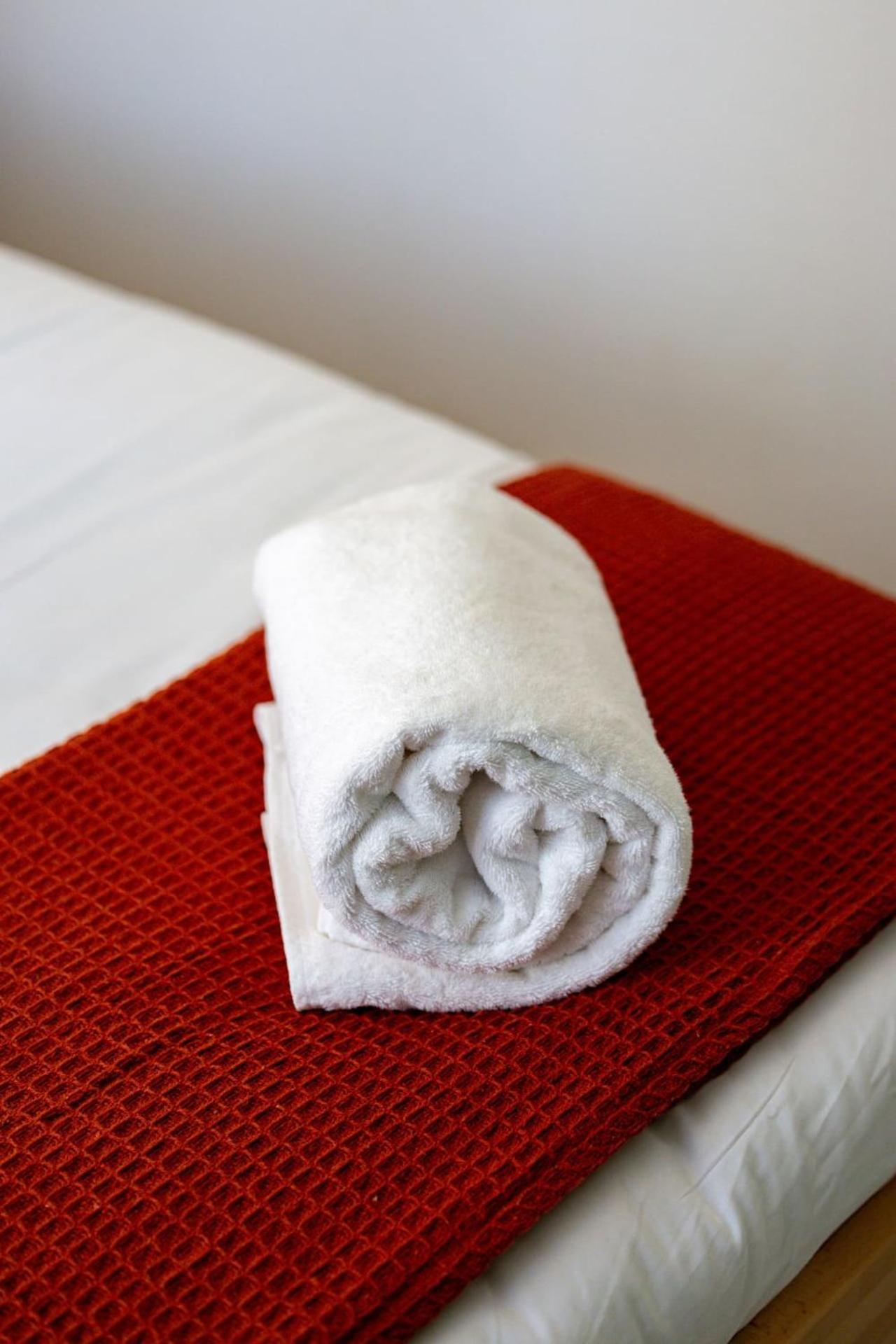 Le Lucien Eco-Appart'Hotel - Angouleme - Centre - Wifi - Parking Prive - Classe 4 Etoiles מראה חיצוני תמונה